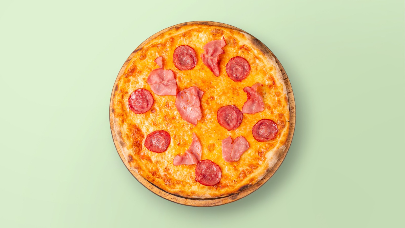 PICA SALLAM & PROSHUTË / Pizza with Salami & Ham
